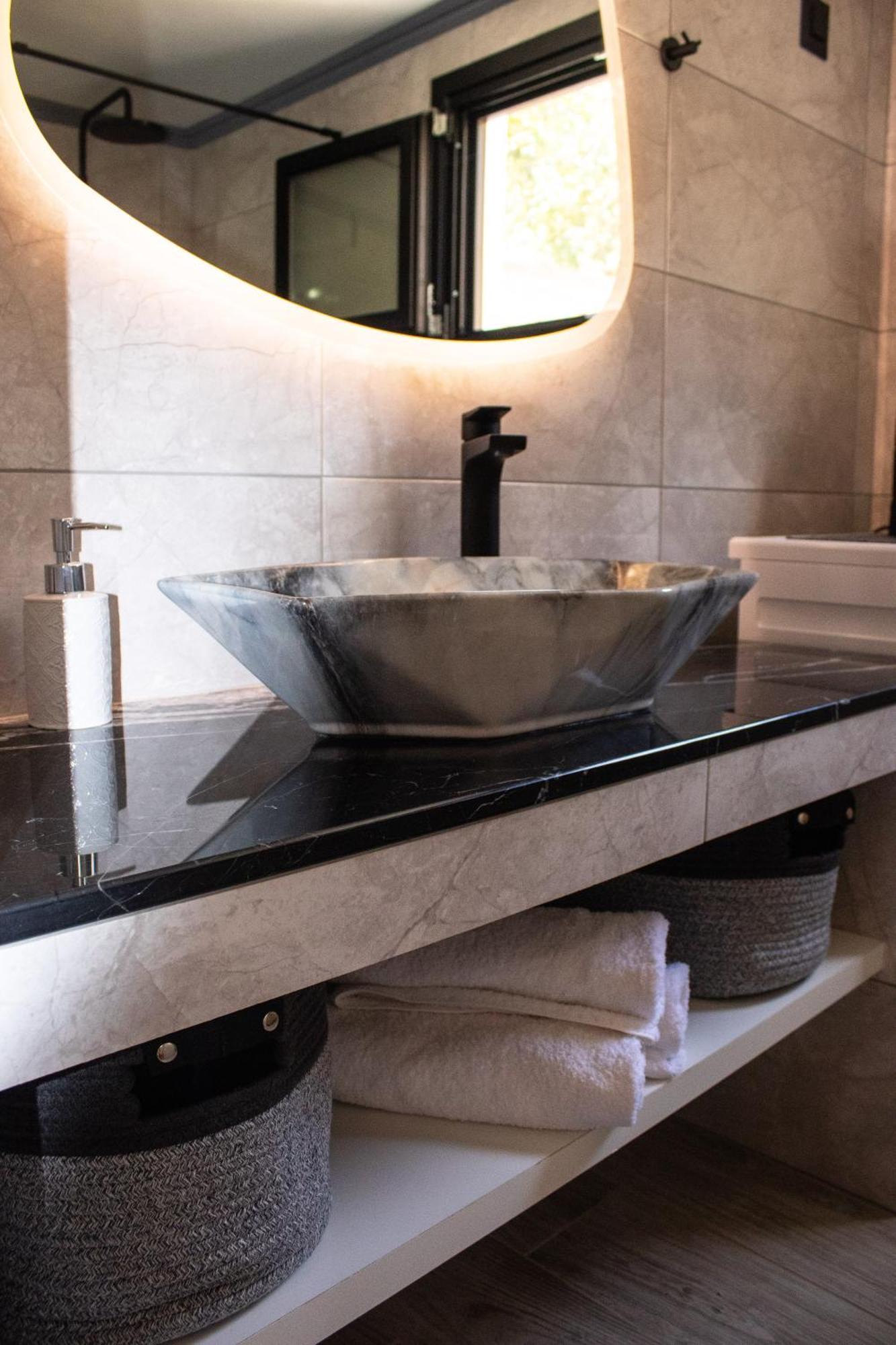 Duchess Harbour View Apartment Đảo Sými Ngoại thất bức ảnh