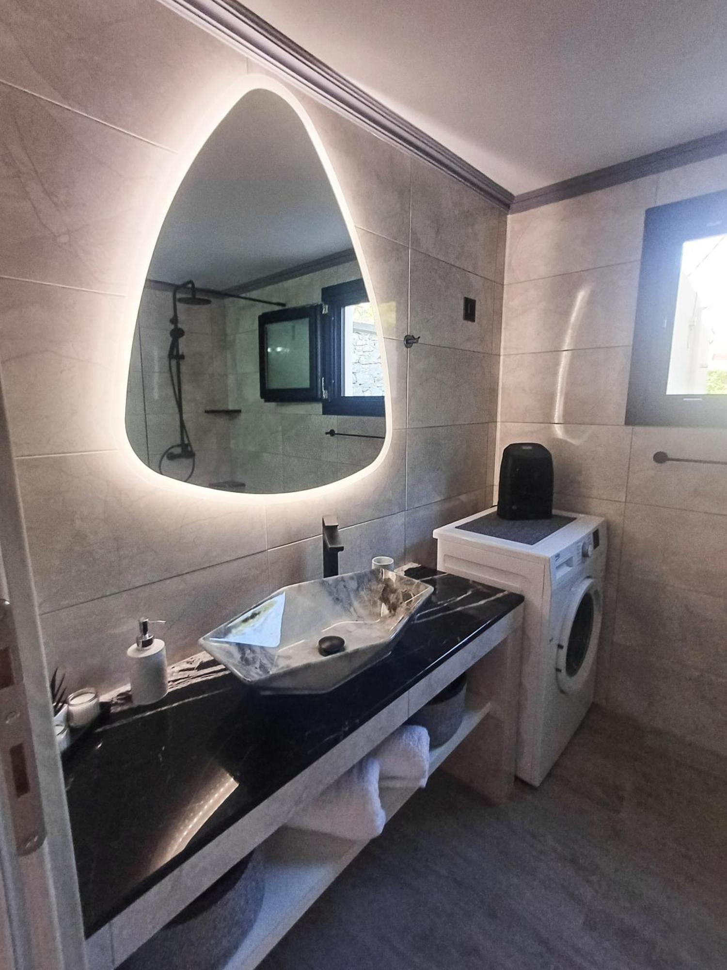 Duchess Harbour View Apartment Đảo Sými Ngoại thất bức ảnh
